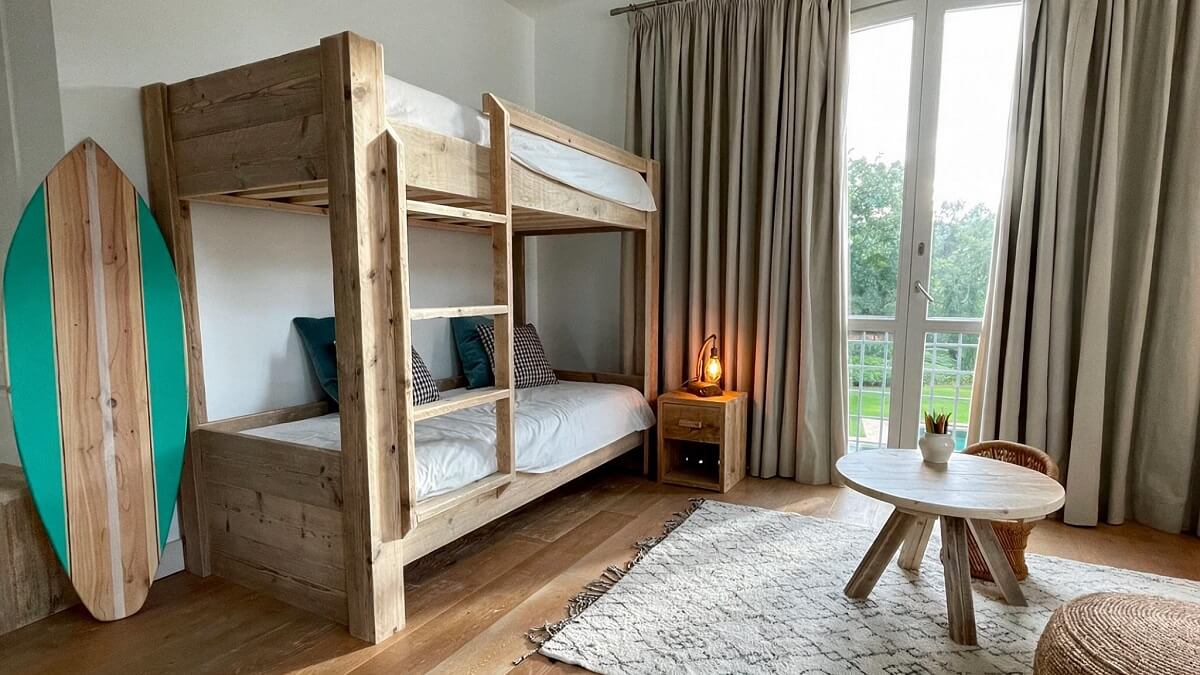Otoño pide madera: 7 pequeños cambios de mobiliario que harán que tu casa se sienta más cálida.